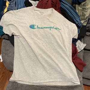 Champion t shirt